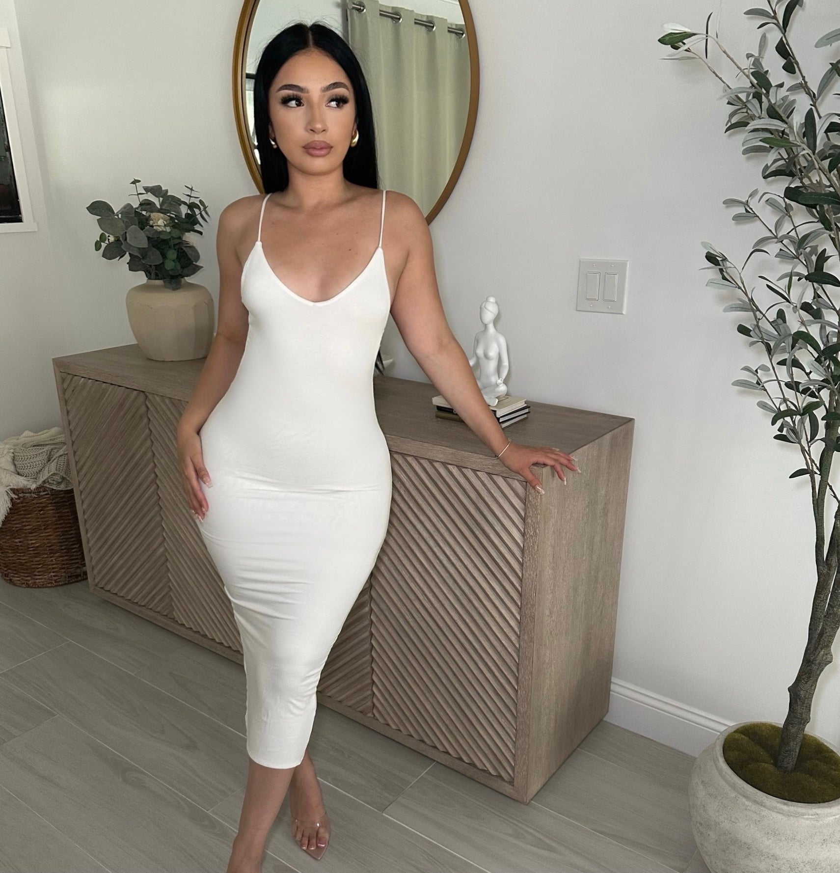 Lexi backless Dress (White) DULCETMIA Lexi backless Dress (White) DULCETMIA